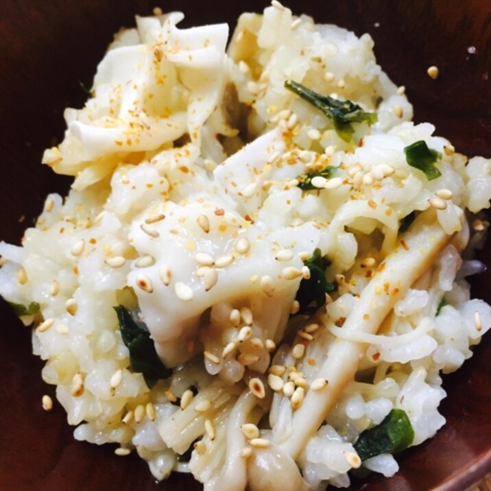 リメイク!わかめと餃子入り味噌汁雑炊